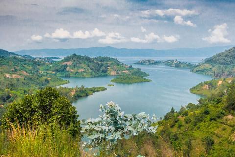 lake kivu of rwanda
